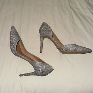 I.N.C. International Concepts®' Kenjay pumps